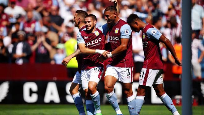 前队友：曾和马拉多纳开车出行，交警把我们拦住只为和他合影