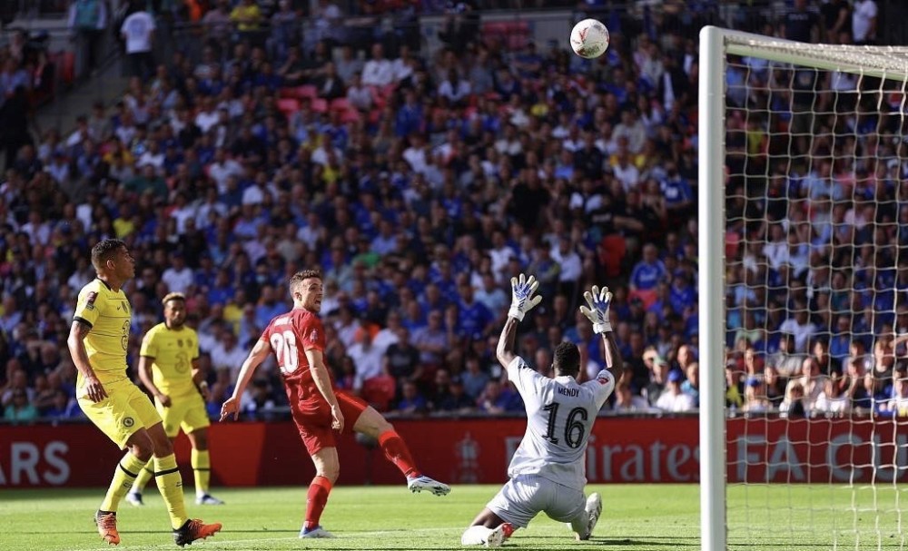 MLB》 大谷翔平每秒30英呎神速跑上一垒 球评公关都难以置信：会收到超速罚单